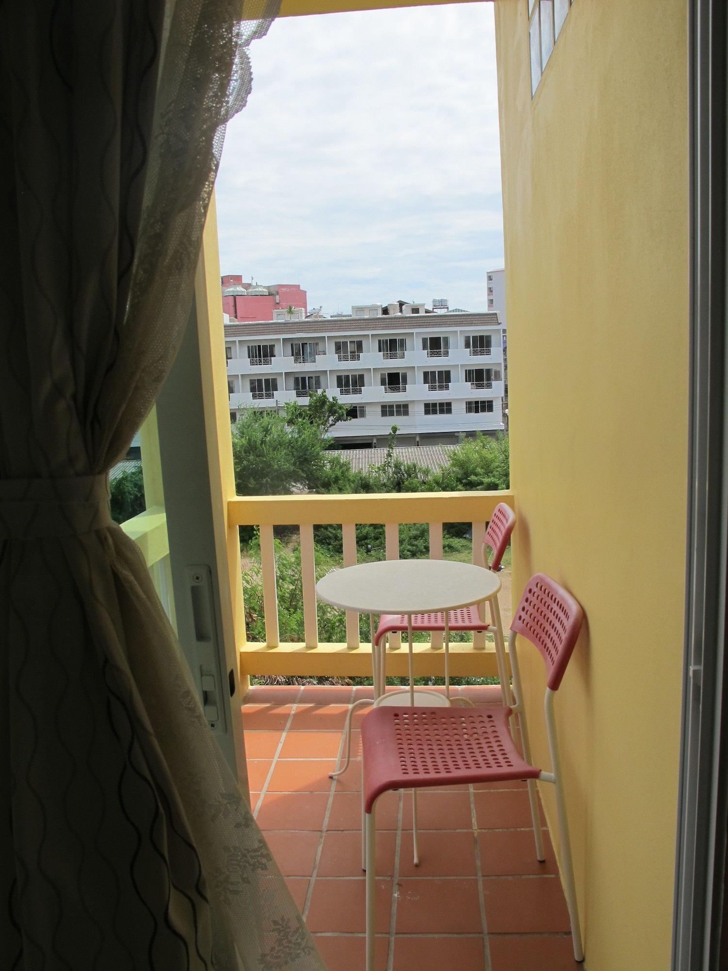Pius Place Pattaya Eksteriør bilde