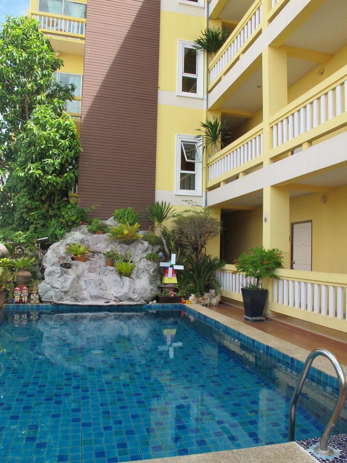Pius Place Pattaya Eksteriør bilde